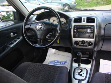 2002 Mazda Protege5   - Photo 6 - Cincinnati, OH 45255