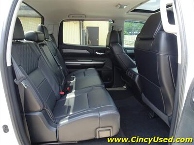 2017 Toyota Tundra Platinum   - Photo 16 - Cincinnati, OH 45255
