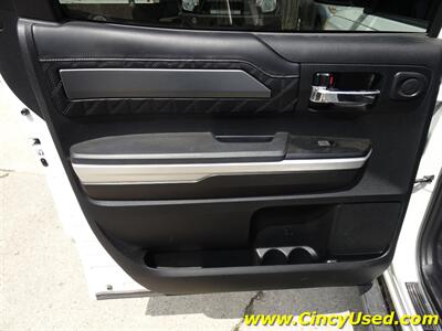 2017 Toyota Tundra Platinum   - Photo 29 - Cincinnati, OH 45255