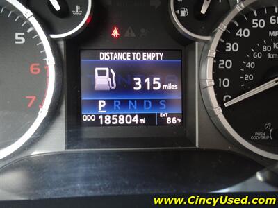 2017 Toyota Tundra Platinum   - Photo 24 - Cincinnati, OH 45255