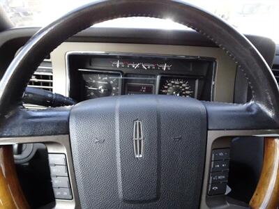 2014 Lincoln Navigator   - Photo 19 - Cincinnati, OH 45255