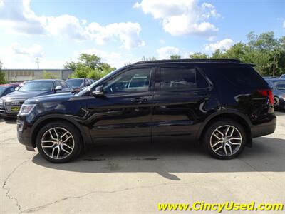 2017 Ford Explorer Sport   - Photo 7 - Cincinnati, OH 45255