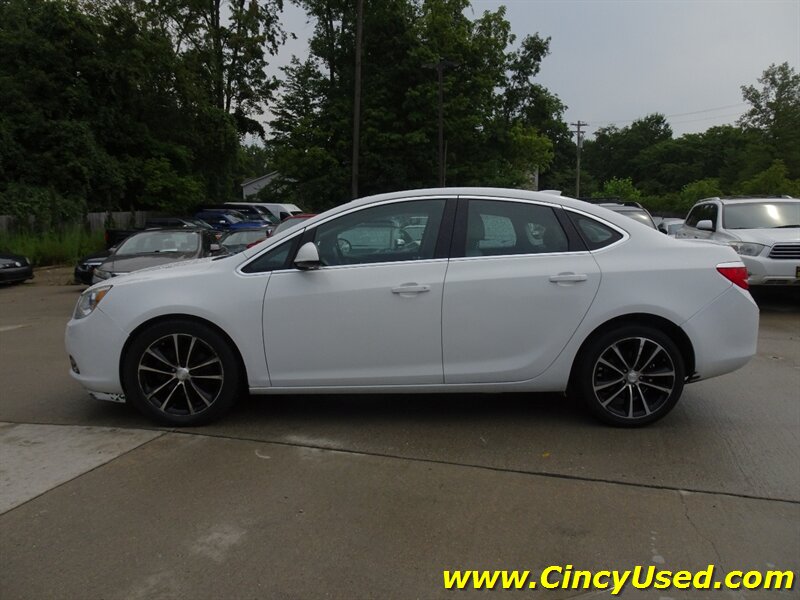 2016 Buick Verano Sport Touring - Photo 5 - Cincinnati, OH 45255