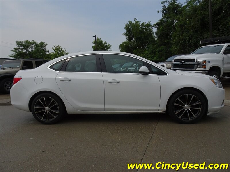 2016 Buick Verano Sport Touring - Photo 6 - Cincinnati, OH 45255