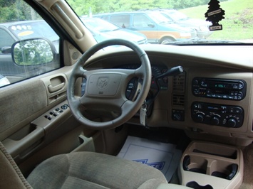 2001 Dodge Durango Sport   - Photo 6 - Cincinnati, OH 45255