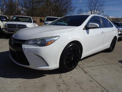 2017 Toyota Camry SE  2.5L I4 FWD - Photo 3 - Cincinnati, OH 45255