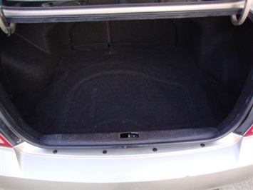 2003 HYUNDAI ELANTRA GLS   - Photo 17 - Cincinnati, OH 45255