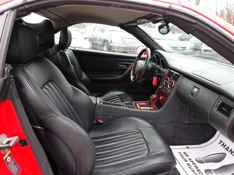 2004 Mercedes-Benz SLK SLK 320   - Photo 10 - Cincinnati, OH 45255