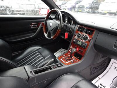 2004 Mercedes-Benz SLK SLK 320   - Photo 9 - Cincinnati, OH 45255