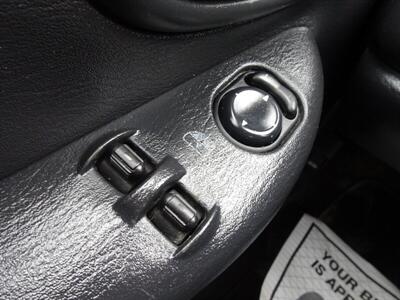 2005 Dodge Neon SXT   - Photo 22 - Cincinnati, OH 45255