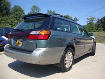 2001 Subaru Outback Limited   - Photo 13 - Cincinnati, OH 45255