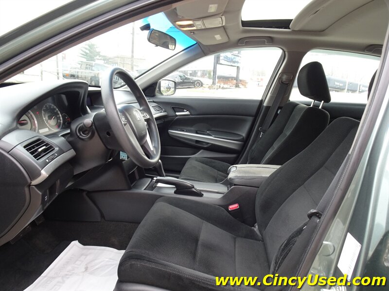 2009 Honda Accord EX - Photo 11 - Cincinnati, OH 45255