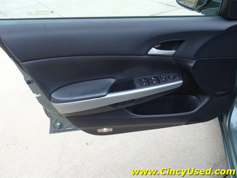 2009 Honda Accord EX - Photo 27 - Cincinnati, OH 45255