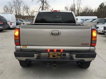 2003 GMC Sierra 1500 Denali   - Photo 5 - Cincinnati, OH 45255