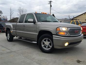 2003 GMC Sierra 1500 Denali   - Photo 10 - Cincinnati, OH 45255