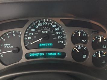 2003 GMC Sierra 1500 Denali   - Photo 19 - Cincinnati, OH 45255