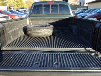 1998 Toyota T100 SR5   - Photo 19 - Cincinnati, OH 45255