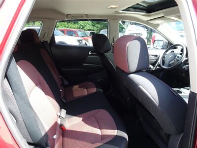 2009 Nissan Rogue SL  2.5L I4 AWD - Photo 13 - Cincinnati, OH 45255