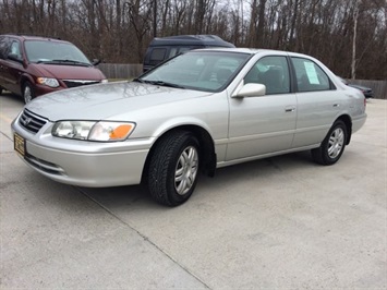 2001 Toyota Camry CE   - Photo 15 - Cincinnati, OH 45255