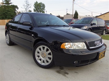 2001 Audi A4   - Photo 10 - Cincinnati, OH 45255