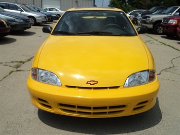 2002 Chevrolet Cavalier   - Photo 2 - Cincinnati, OH 45255