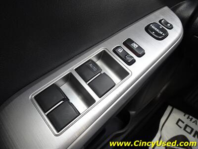 2012 Toyota Camry SE   - Photo 23 - Cincinnati, OH 45255