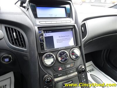 2015 Hyundai Genesis 3.8 R-Spec   - Photo 19 - Cincinnati, OH 45255
