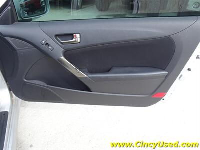 2015 Hyundai Genesis 3.8 R-Spec   - Photo 27 - Cincinnati, OH 45255