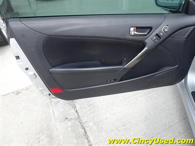 2015 Hyundai Genesis 3.8 R-Spec   - Photo 26 - Cincinnati, OH 45255