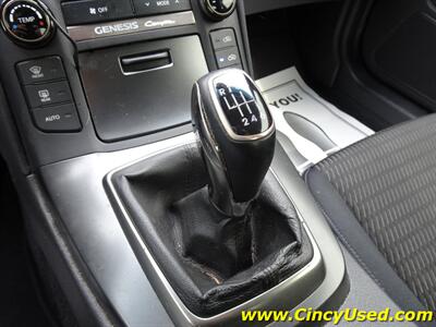 2015 Hyundai Genesis 3.8 R-Spec   - Photo 17 - Cincinnati, OH 45255