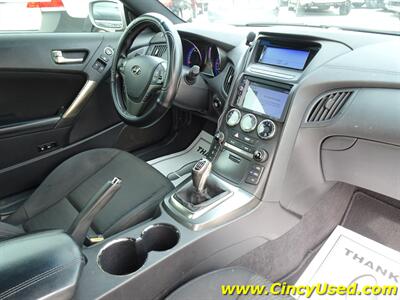 2015 Hyundai Genesis 3.8 R-Spec   - Photo 15 - Cincinnati, OH 45255