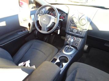 2015 Nissan Rogue Select S - Photo 6 - Cincinnati, OH 45255