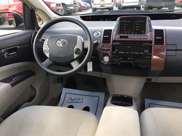 2006 Toyota Prius   - Photo 7 - Cincinnati, OH 45255