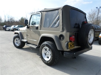 2005 Jeep Wrangler Sport - Photo 12 - Cincinnati, OH 45255