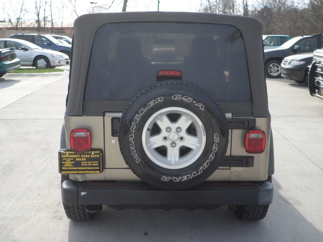 2005 Jeep Wrangler Sport - Photo 5 - Cincinnati, OH 45255