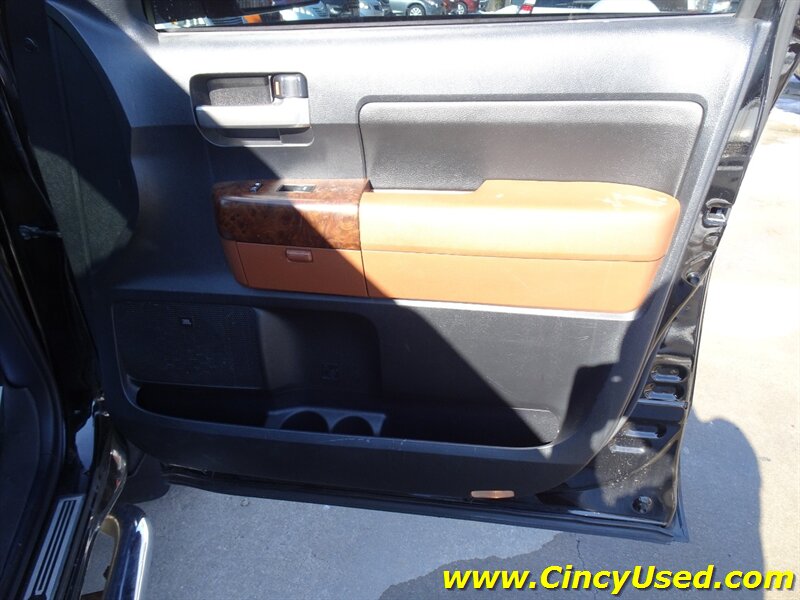 2010 Toyota Tundra Limited - Photo 34 - Cincinnati, OH 45255
