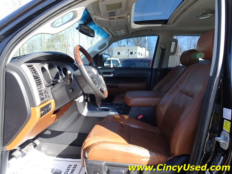 2010 Toyota Tundra Limited - Photo 11 - Cincinnati, OH 45255