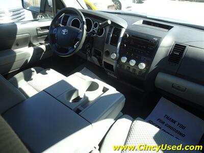 2013 Toyota Tundra 4.6L V8 4X4   - Photo 22 - Cincinnati, OH 45255