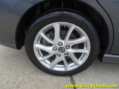 2013 Mazda Mazda5 GS  2.5L I4 FWD - Photo 28 - Cincinnati, OH 45255