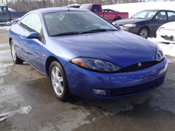 2001 Mercury Cougar   - Photo 1 - Cincinnati, OH 45255