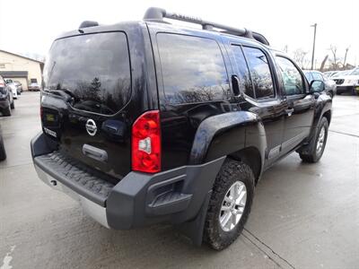 2015 Nissan Xterra S  4.0L V6 4X4 - Photo 6 - Cincinnati, OH 45255