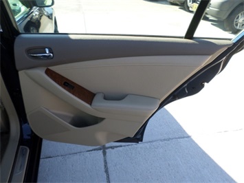 2007 Nissan Altima 2.5 S   - Photo 25 - Cincinnati, OH 45255