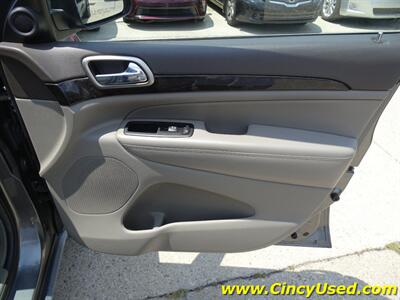 2012 Jeep Grand Cherokee Laredo X   - Photo 24 - Cincinnati, OH 45255