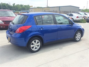 2009 Nissan Versa 1.8 SL   - Photo 6 - Cincinnati, OH 45255