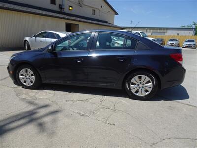 2016 Chevrolet Cruze LS  1.8L I4 FWD - Photo 6 - Cincinnati, OH 45255