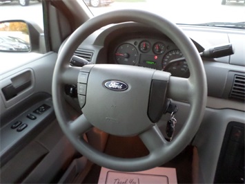 2004 Ford Freestar SE   - Photo 21 - Cincinnati, OH 45255