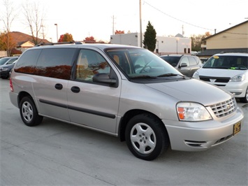 2004 Ford Freestar SE   - Photo 1 - Cincinnati, OH 45255