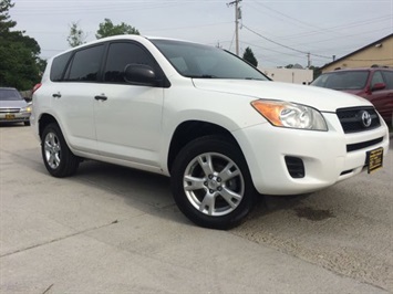 2009 Toyota RAV4   - Photo 10 - Cincinnati, OH 45255