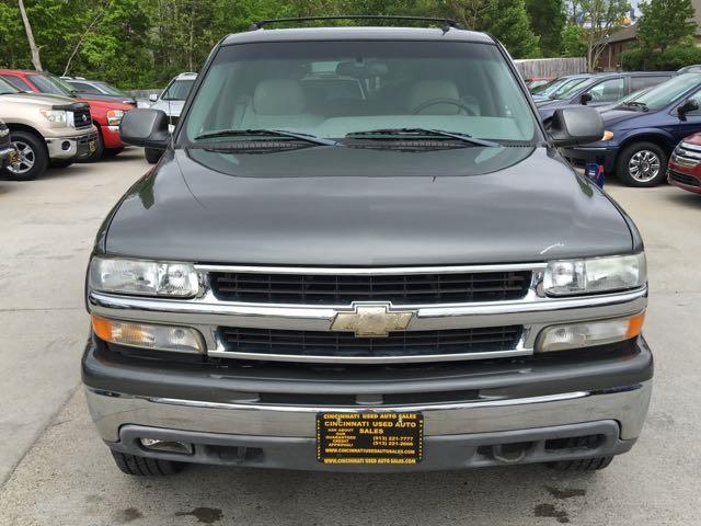 2002 Chevrolet Suburban 1500 LT - Photo 2 - Cincinnati, OH 45255