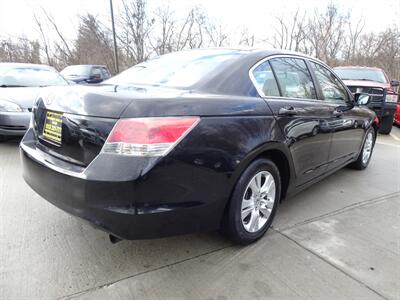 2009 Honda Accord LX-P  2.4L I4 FWD - Photo 6 - Cincinnati, OH 45255